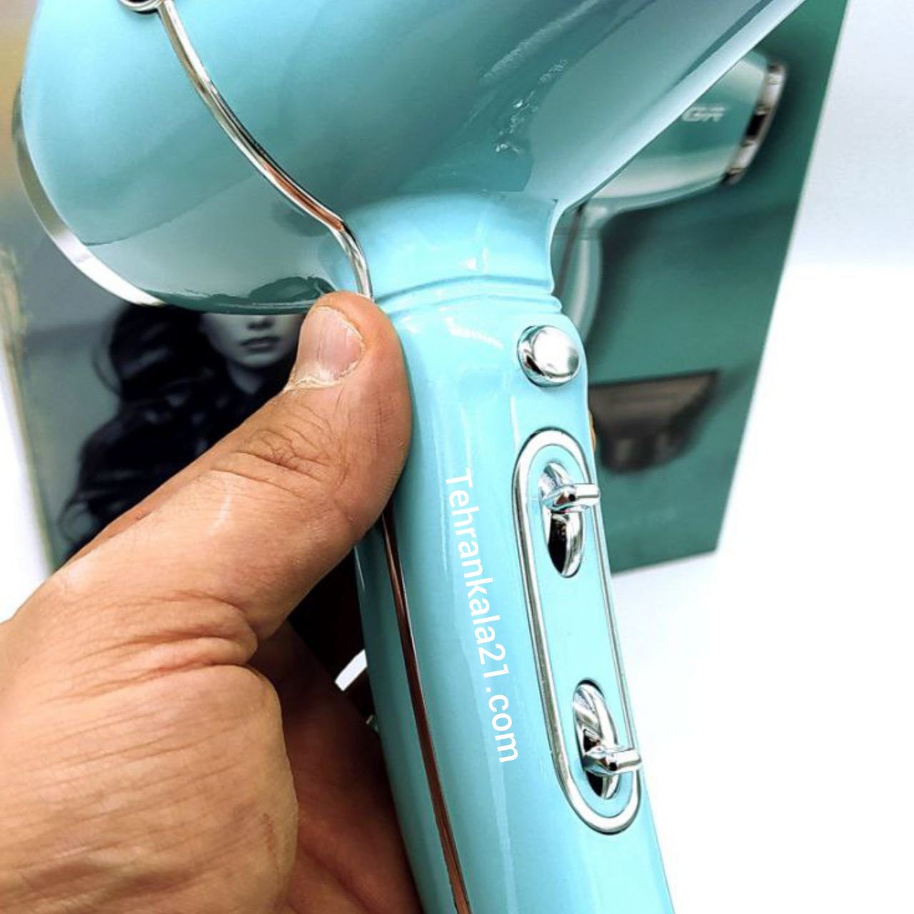 سشوار حرفه ای 2400 وات وی جی آر VGR مدل V-452 - تصویر 2